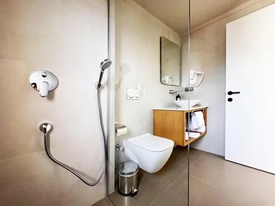Standart Oda, Bahçe Manzaralı