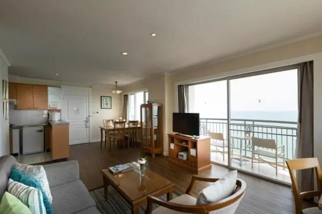 1 Bedroom Suite