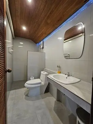 Deluxe Tek Büyük Yataklı Oda, Deniz Manzaralı