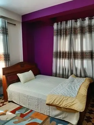 Büyük Yataklı Tek Kişilik Oda, Sigara İçilebilir, Tepe Manzaralı