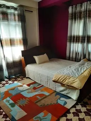 Büyük Yataklı Tek Kişilik Oda, Sigara İçilebilir, Tepe Manzaralı