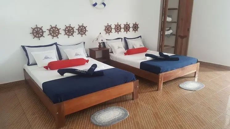 Family Oda, 2 Büyük (Queen) Boy Yatak, Kısmi Deniz Manzaralı