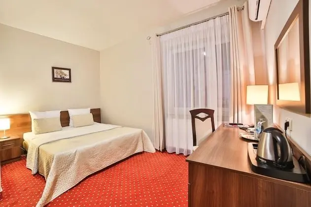 Comfort Tek Büyük Yataklı Oda