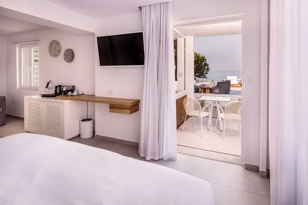 Sunset Suite, Sea View with Outdoor Jacuzzi