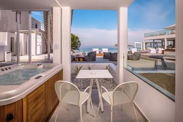 Sunset Suite, Sea View with Outdoor Jacuzzi