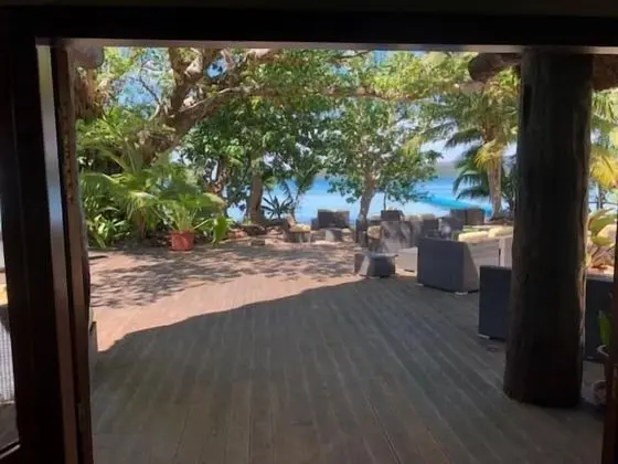 Bungalov (Tropical)