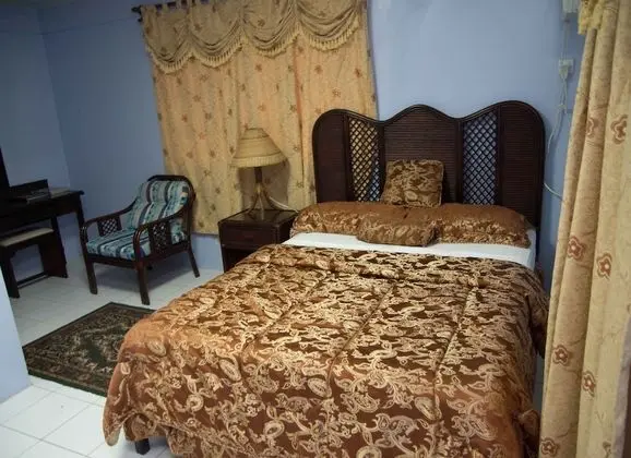 Standard Süit, 1 Büyük (Queen) Boy Yatak