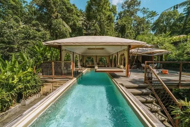 Çadır (Sensual Infinity Pool)