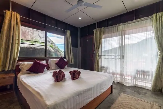 Deluxe Bungalow with Balcony