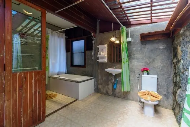 Deluxe Bungalow with Balcony