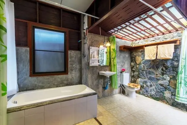 Deluxe Bungalow with Balcony