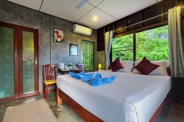 Superior Bungalow with Balcony