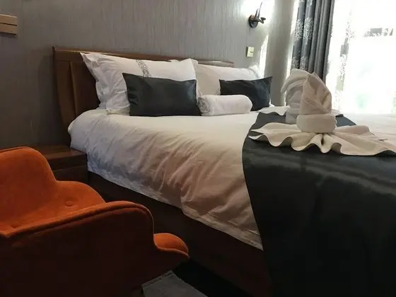 Executive Tek Büyük Yataklı Oda