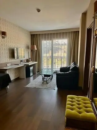 Suite, Şehir Manzaralı