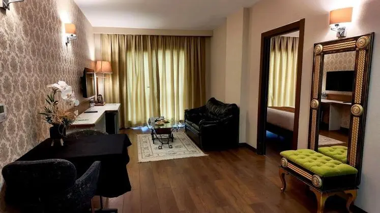 Suite, Şehir Manzaralı