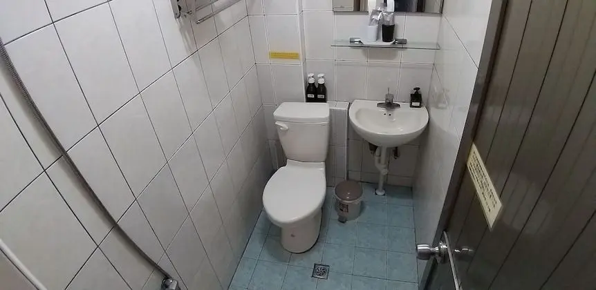 City Tek Büyük Yataklı Oda