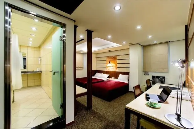 Superior Üç Kişilik Oda (no room cleaning service)