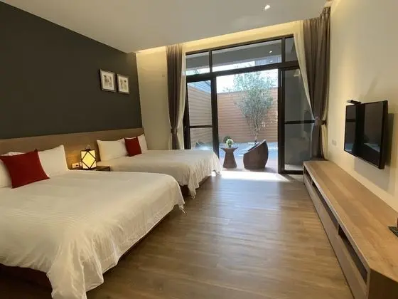 Tek Büyük Yataklı Oda (Garden View)