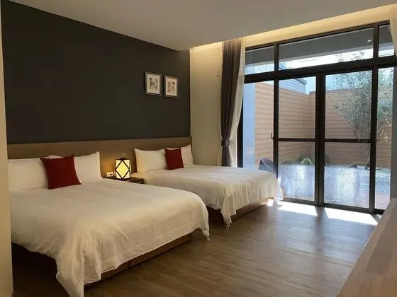 Tek Büyük Yataklı Oda (Garden View)