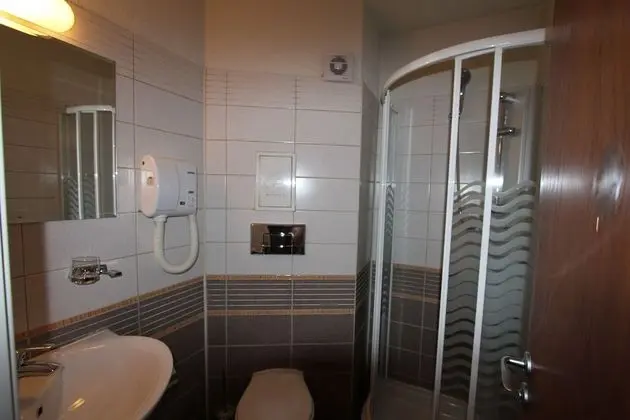 Superior Üç Kişilik Oda (Free Spa Access)