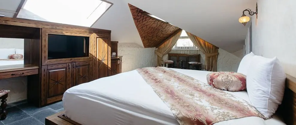Deluxe Loft