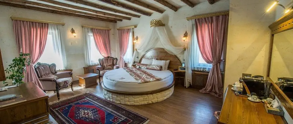 King Business Suite Suite Double Mountain King Business Suite