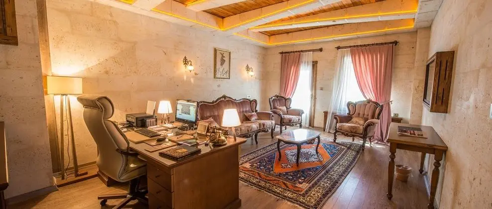 King Business Suite Suite Double Mountain King Business Suite