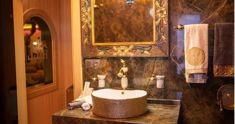 Queen Suite Luxury Double Backyard Queen Suite
