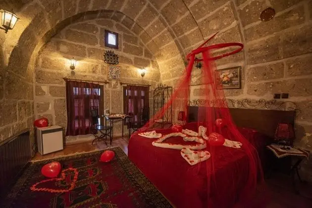3 Kişilik Kemer Mağara Oda