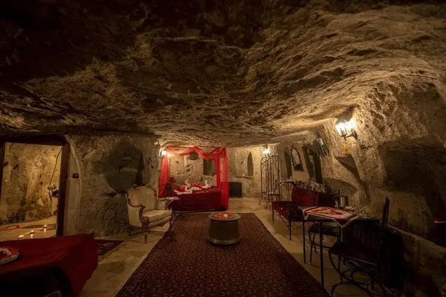 3 Kişilik Kemer Mağara Oda