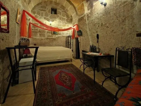 3 Kişilik Kemer Mağara Oda