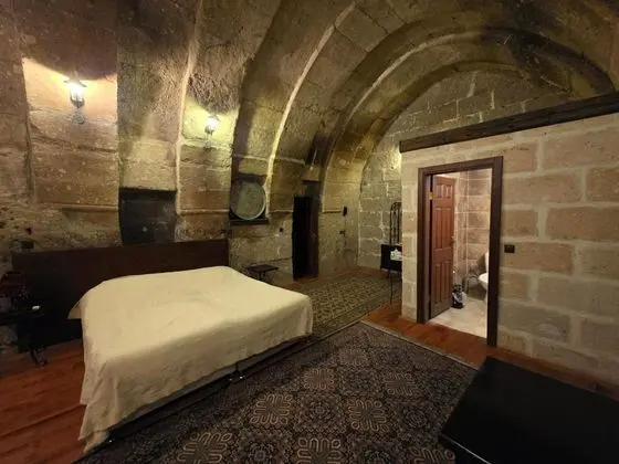 3 Kişilik Kemer Mağara Oda
