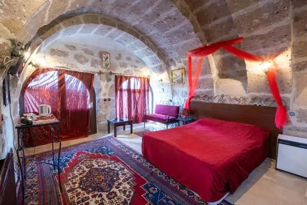 3 Kişilik Kemer Mağara Oda