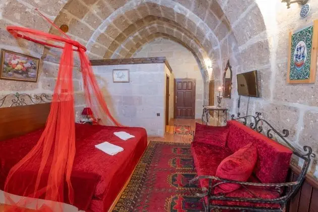 3 Kişilik Kemer Mağara Oda