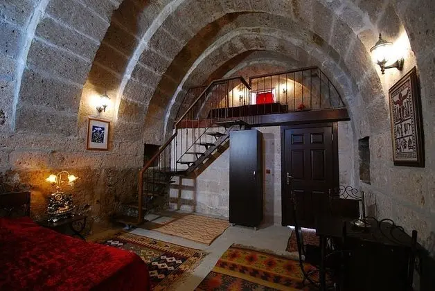 3 Kişilik Kemer Mağara Oda
