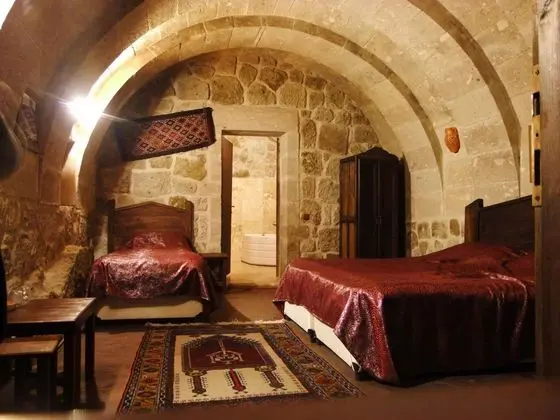 3 Kişilik Kemer Mağara Oda