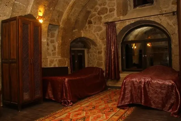 3 Kişilik Kemer Mağara Oda