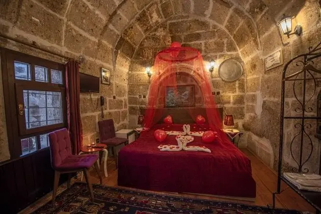 Aile Kemer Mağara Odası
