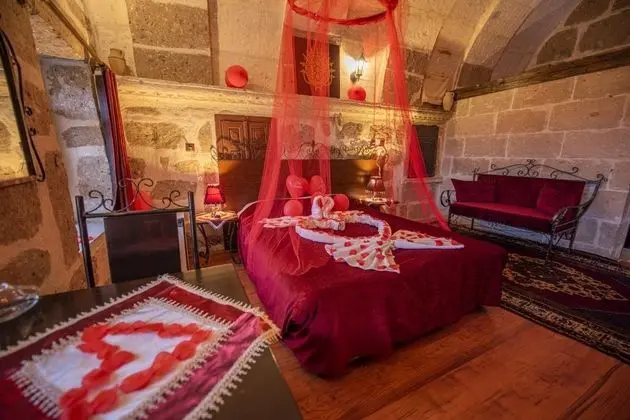 Aile Kemer Mağara Odası