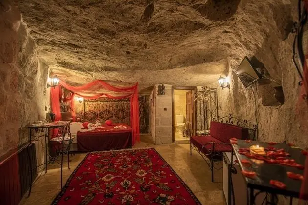 Aile Kemer Mağara Odası