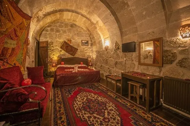Aile Kemer Mağara Odası