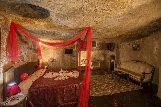 Aile Kemer Mağara Odası