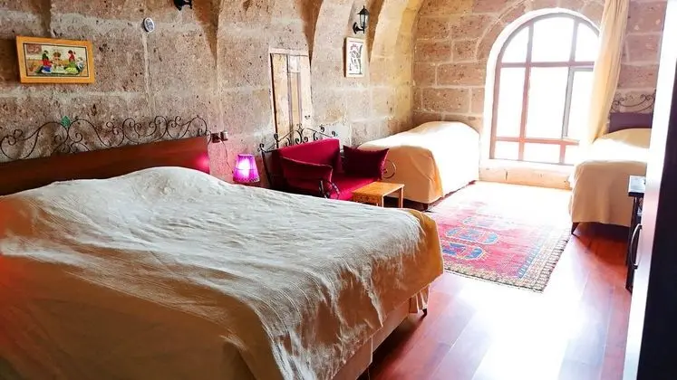 Aile Kemer Mağara Odası