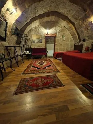 Aile Kemer Mağara Odası