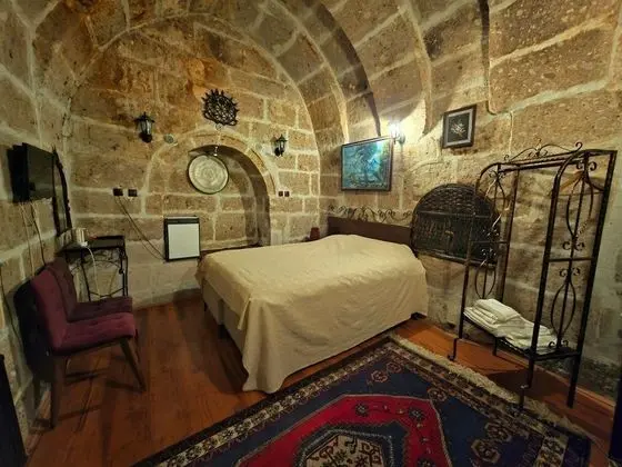 Aile Kemer Mağara Odası