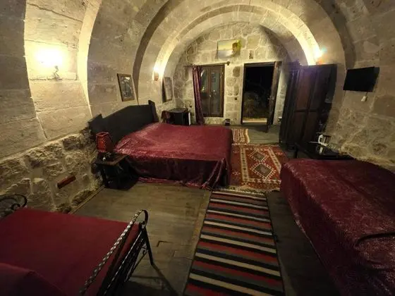 Aile Kemer Mağara Odası