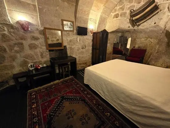 Aile Kemer Mağara Odası