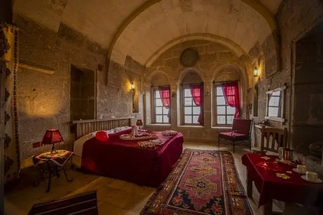 Aile Kemer Mağara Odası