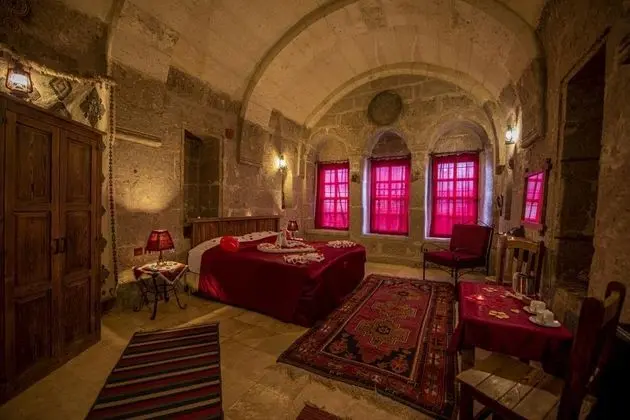 Kemer Mağara Oda