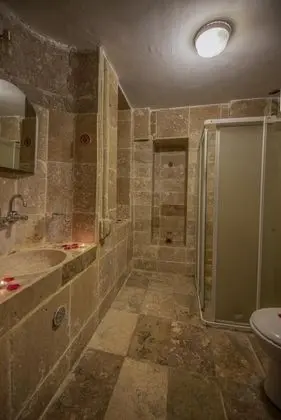 Kemer Mağara Oda